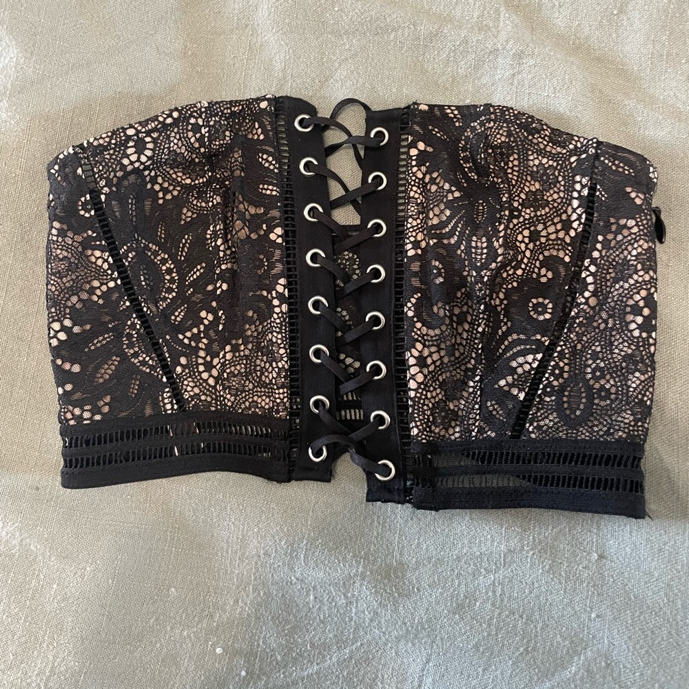 Victoria’s Secret Very Sexy Lace Bralette Top